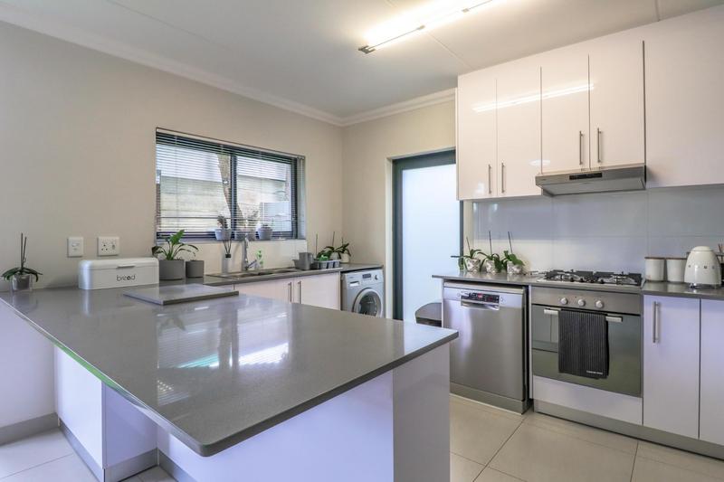 3 Bedroom Property for Sale in Protea Heights Western Cape